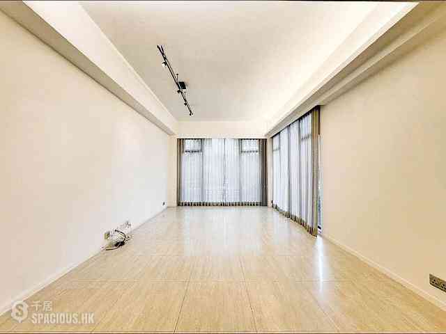 Pok Fu Lam - 18-24, Bisney Road 02