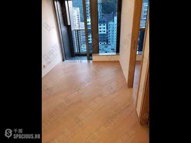 Shek Tong Tsui - Novum West 03