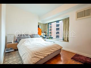 Mid Levels Central - Hillsborough Court 05