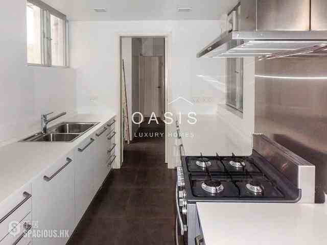 Mid Levels Central - Brewin Court 09