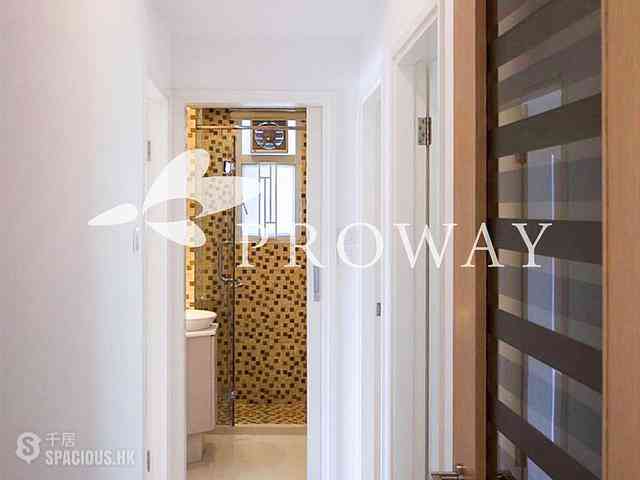 Tai Hang - Swiss Towers 05
