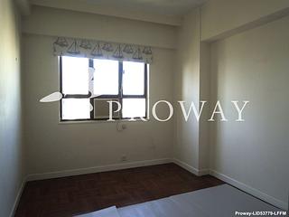 Mid Levels West - Realty Gardens Vienna Court (Block 5) 08