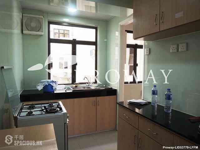 Mid Levels West - Realty Gardens Vienna Court (Block 5) 09