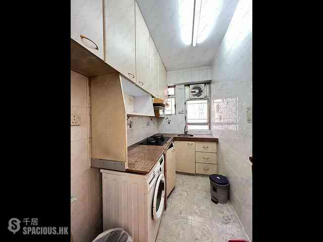 Sai Ying Pun - Rhine Court Block B 09