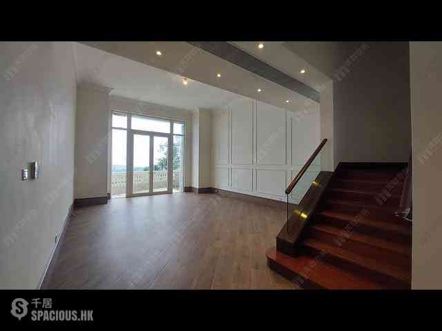 The Peak - The Mount Austin 02
