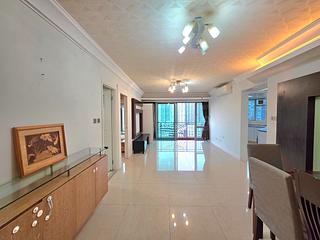 Tung Chung - Caribbean Coast Phase 2 Albany Cove Tower 7 02