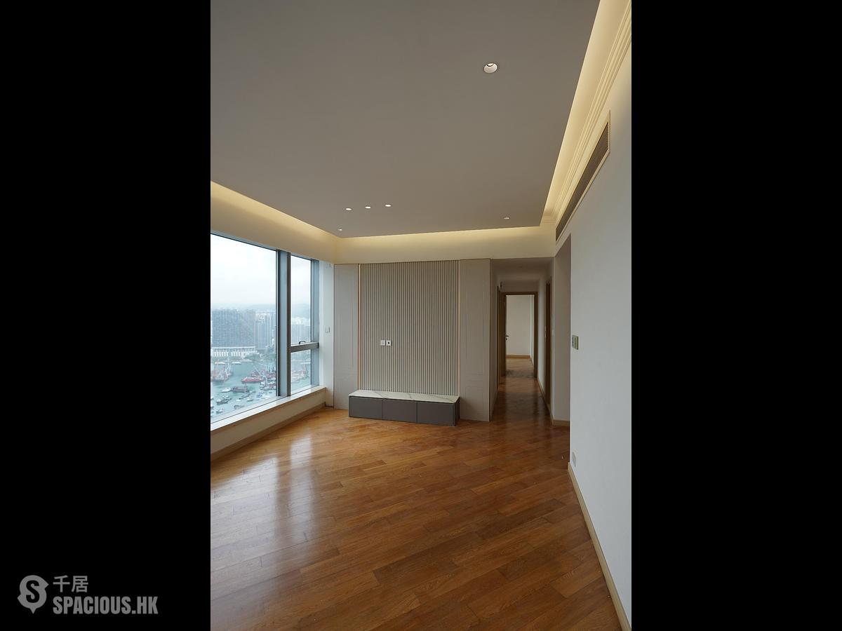 West Kowloon - The Cullinan (Tower 21 Zone 2 Luna Sky) 01