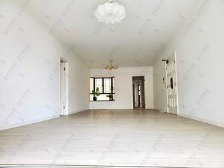 Mid Levels Central - Yukon Court 05