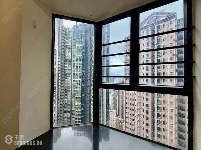 Mid Levels Central - Flourish Court 15