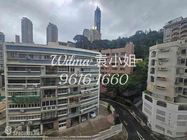Happy Valley - Blue Pool Court 02