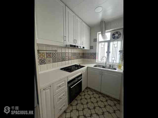 Wan Chai - Cheong Hong Mansion 01