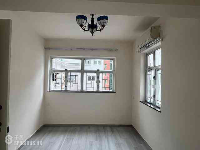Wan Chai - Cheong Hong Mansion 09