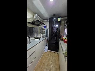 Sai Ying Pun - Yue Sun Mansion Block 2 06