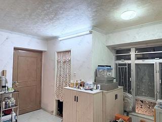 Sai Ying Pun - Yue Sun Mansion Block 2 03