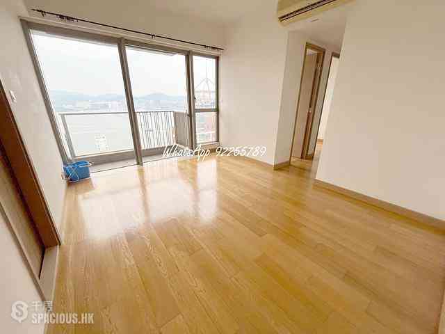 Sai Ying Pun - Island Crest 02