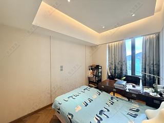 Ap Lei Chau - Marina South Block 1 07