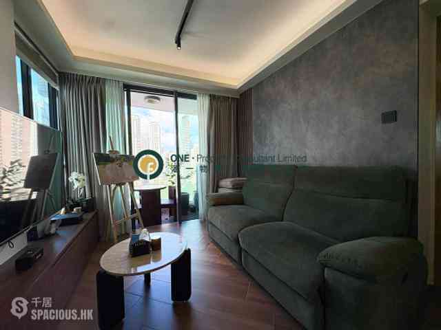 Kennedy Town - 60, Victoria Road 01