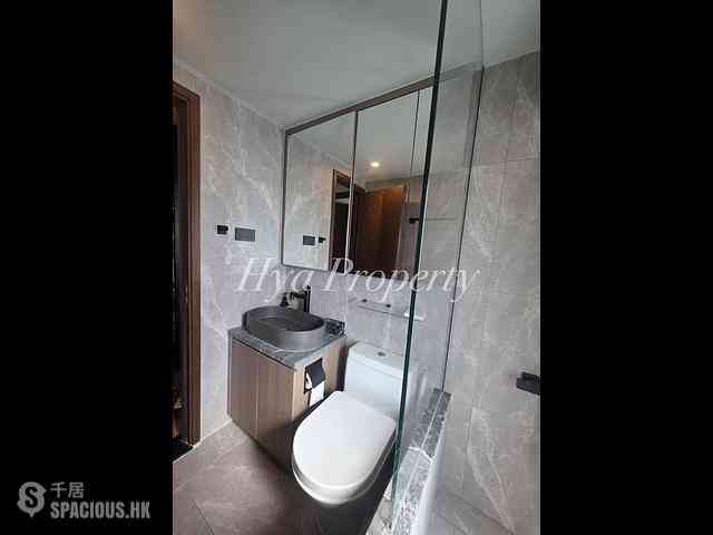 Kennedy Town - 60, Victoria Road 13