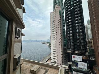 坚尼地城 - 泓都 02