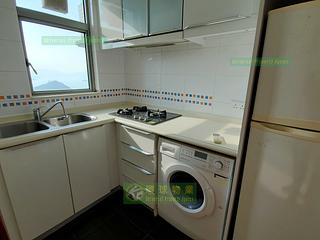 Kennedy Town - The Merton Tower 3 09