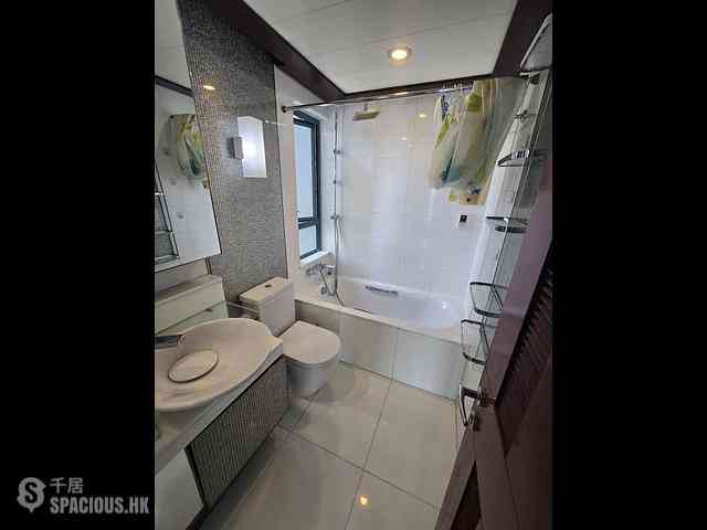 Tai Kok Tsui - The Long Beach Tower 9 05