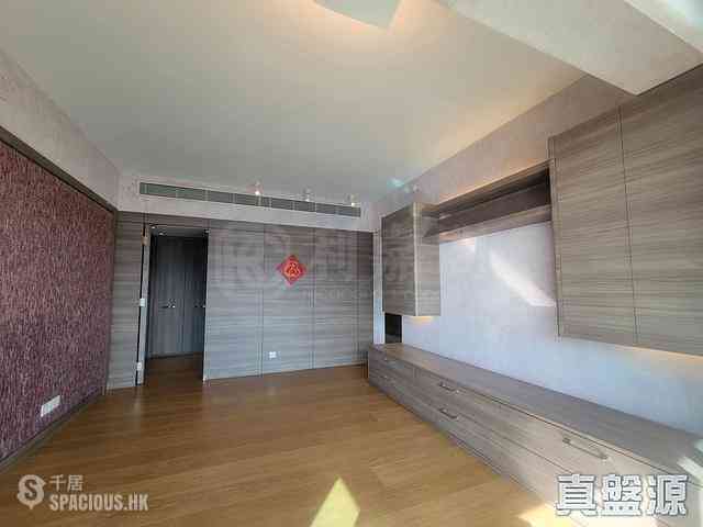 West Kowloon - The Harbourside 09