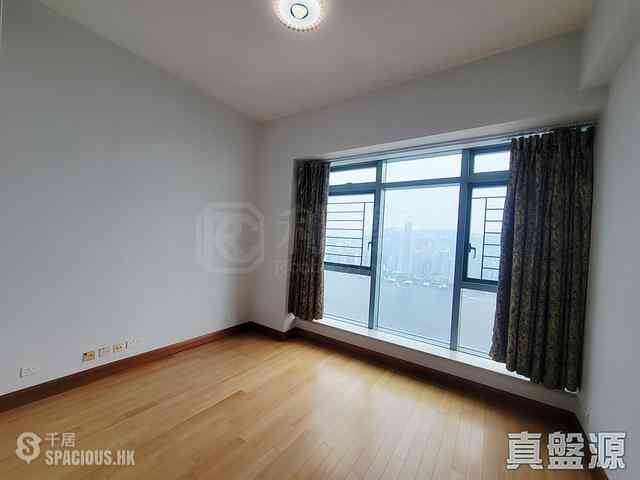West Kowloon - The Harbourside 07