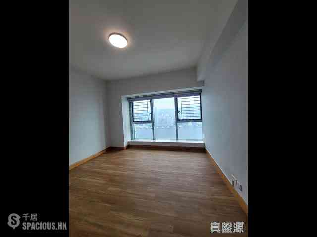 West Kowloon - The Harbourside 10