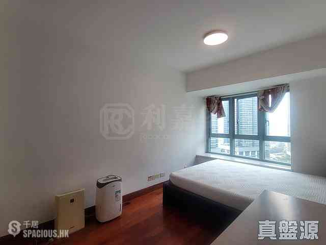 West Kowloon - The Harbourside 05
