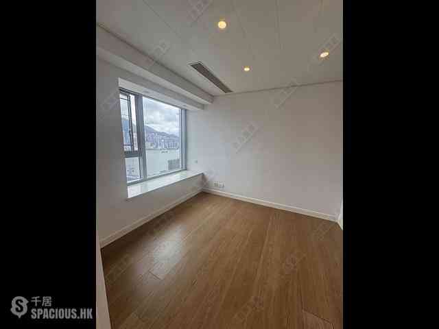 West Kowloon - The Harbourside 14