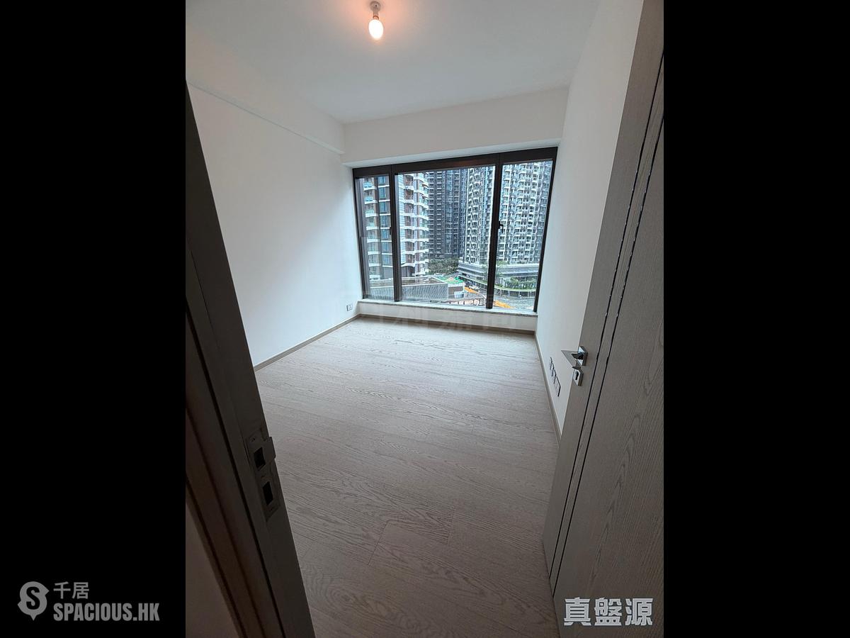 Wong Chuk Hang - The Southside Phase 3C Blue Coast II Tower 5 01