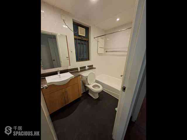 Shek Tong Tsui - The Belcher's Phase 1 Block 3 04