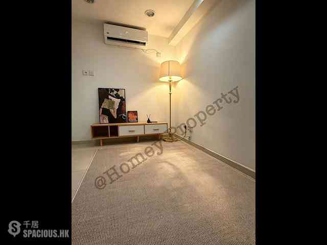 Sai Ying Pun - Fook Moon Building 02
