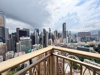 Wan Chai - The Zenith 02
