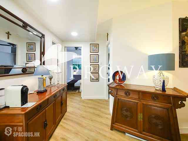 Stubbs Road - The Notting Hill 04