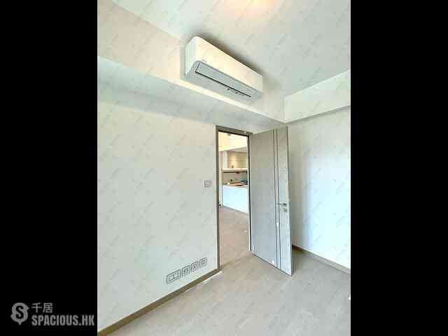 Wong Chuk Hang - The Southside Phase 3C Blue Coast II Tower 5 12