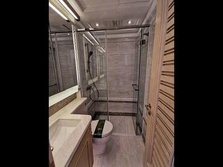 Sai Ying Pun - 63, Pokfulam Emerald House (Tower 2) 04