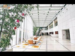 Tung Chung - Coastal Skyline Phase 3 La Rossa 18