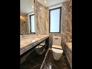 Wong Chuk Hang - The Southside Phase 3B Blue Coast Tower 2B 08