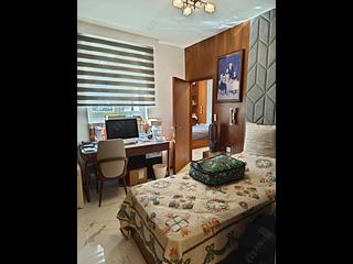Mid Levels Central - Tregunter Block 1 15