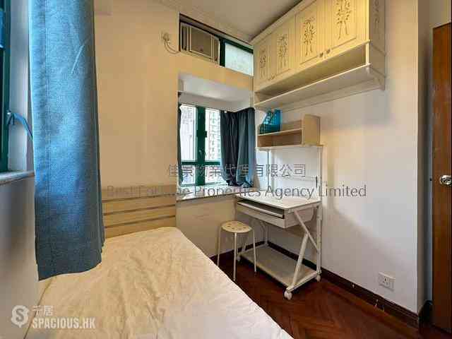 Kennedy Town - Shun Cheong Building 09