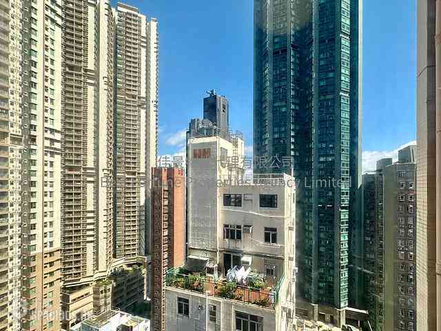 Kennedy Town - Shun Cheong Building 01
