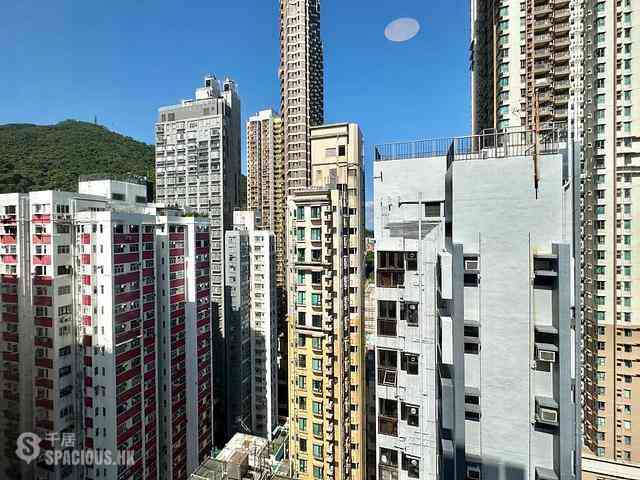Kennedy Town - Shun Cheong Building 02