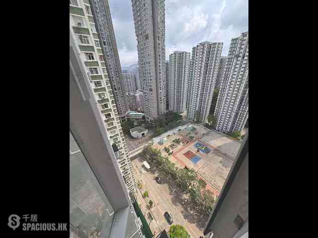Quarry Bay - Nan Fung Sun Chuen Block 4 01