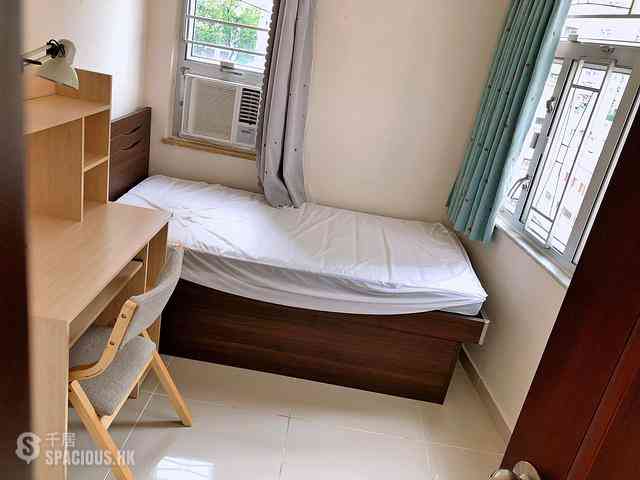 Sai Ying Pun - Fung Yu Building 01