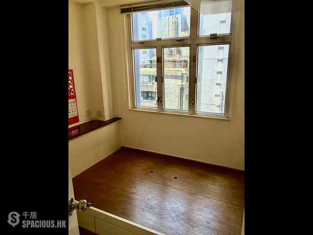 Central - Kar Ho Building 08