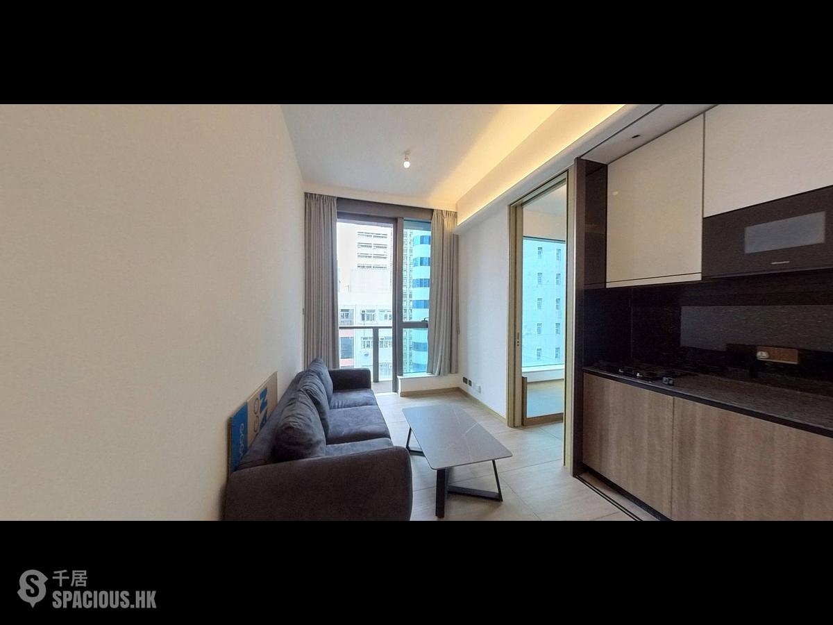 Sai Ying Pun - Two・Artlane 01