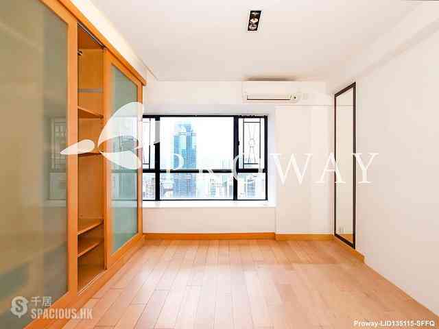Mid Levels Central - The Grand Panorama 06
