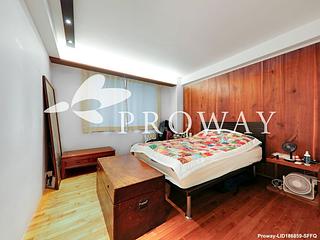Wan Chai - Phoenix Court 06