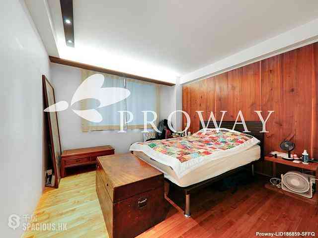 Wan Chai - Phoenix Court 06